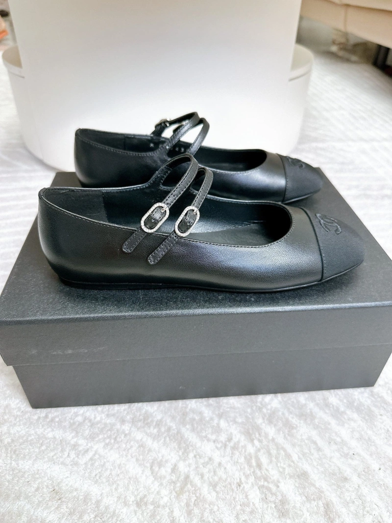 NewStyle Chxnxl Flat Shoes 131632