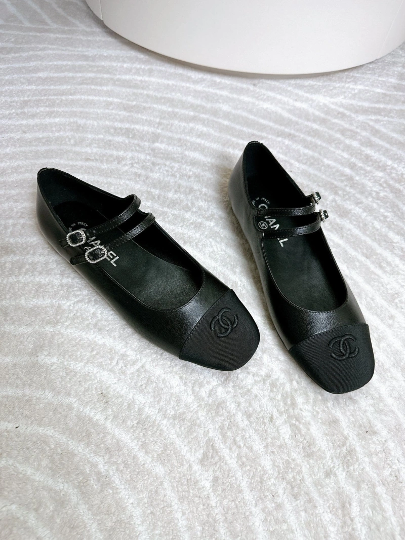 NewStyle Chxnxl Flat Shoes 131632