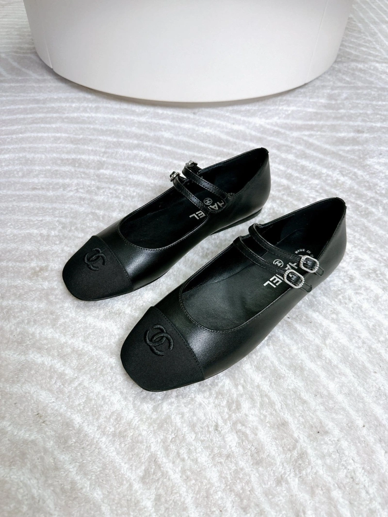 NewStyle Chxnxl Flat Shoes 131632