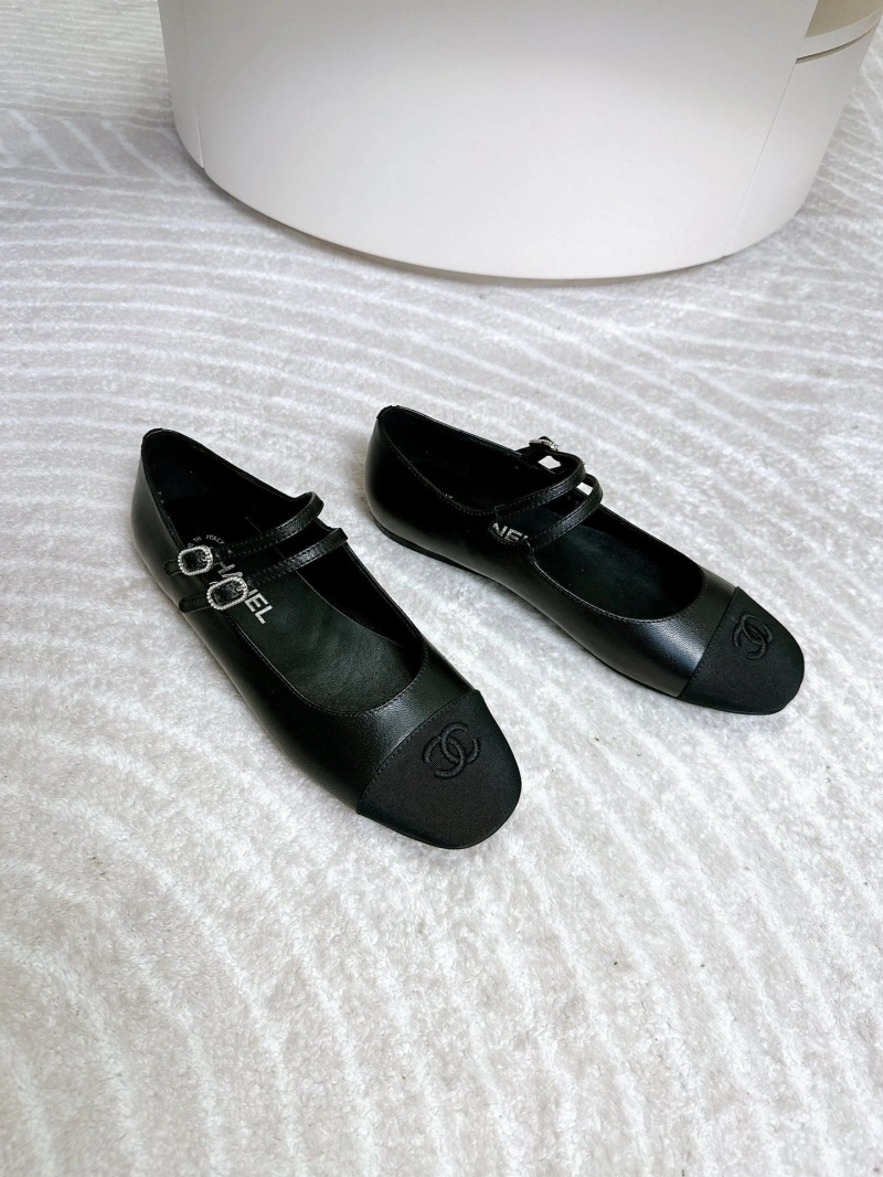 NewStyle Chxnxl Flat Shoes 131632