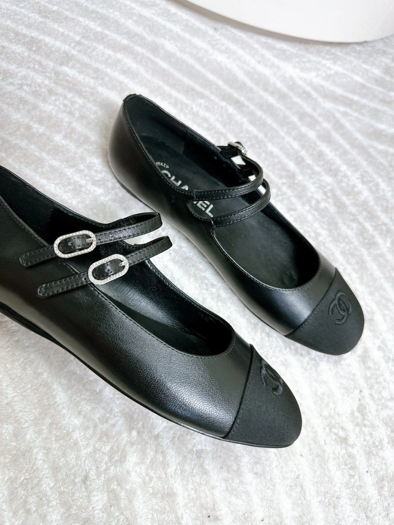 NewStyle Chxnxl Flat Shoes 131632