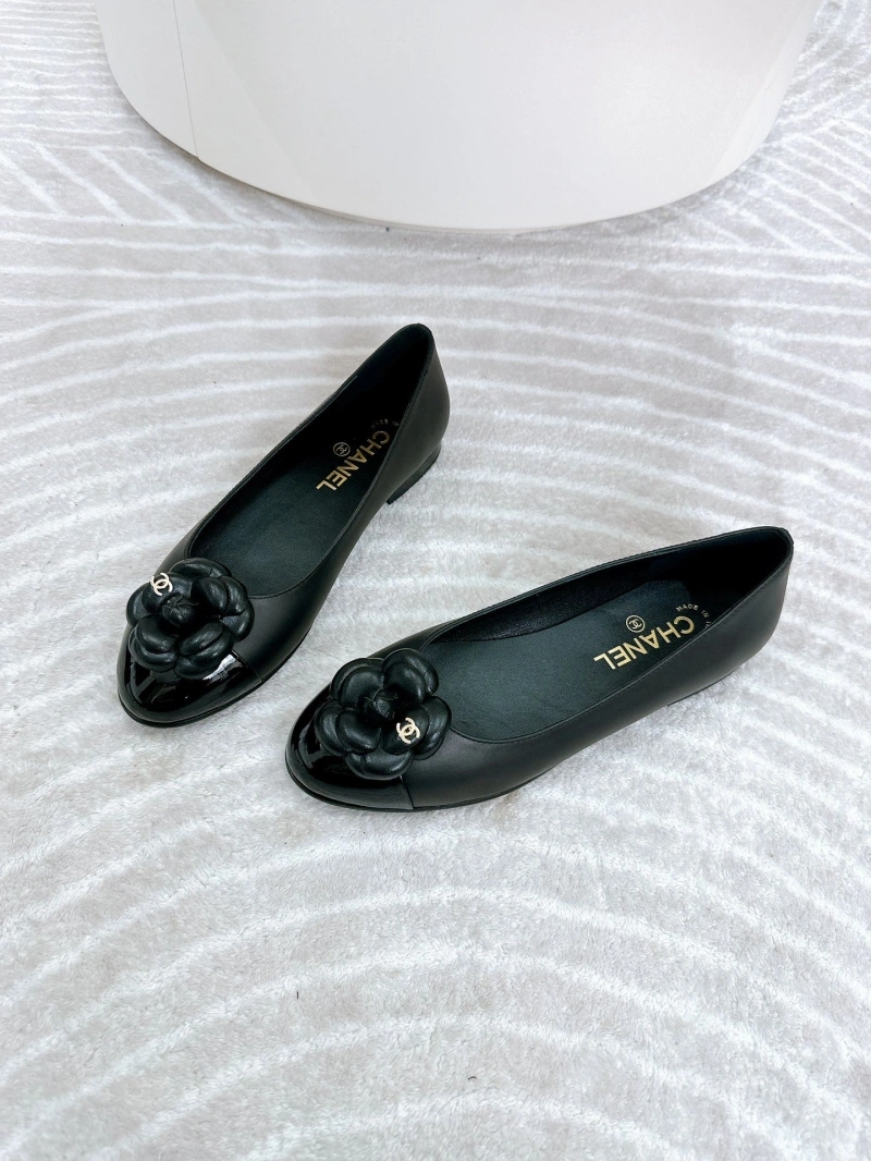 Compact Chxnxl Flat Shoes 131622