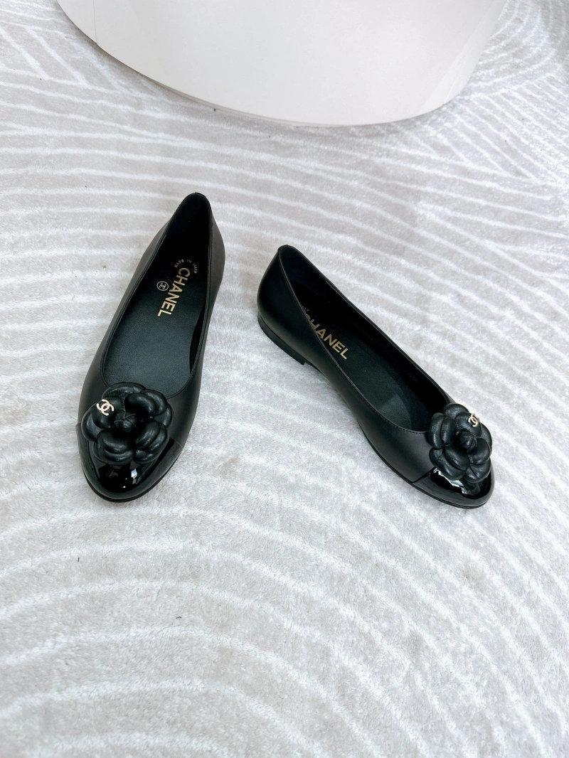 Compact Chxnxl Flat Shoes 131622