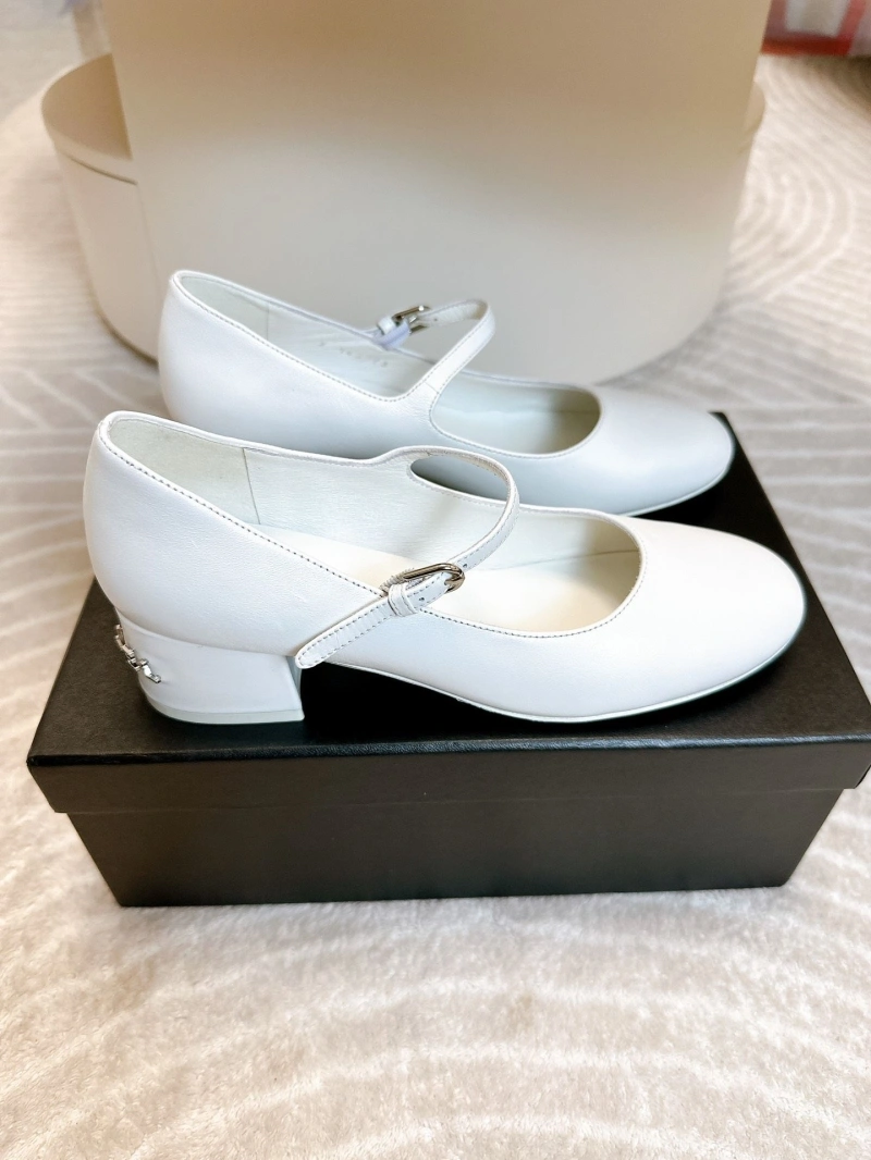 Flexible Chxnxl Sandals 130734