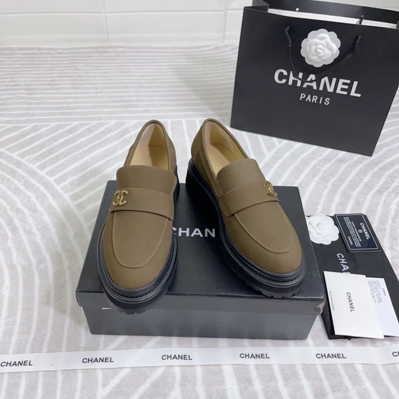 Compact Chxnxl Leather Shoes 131381