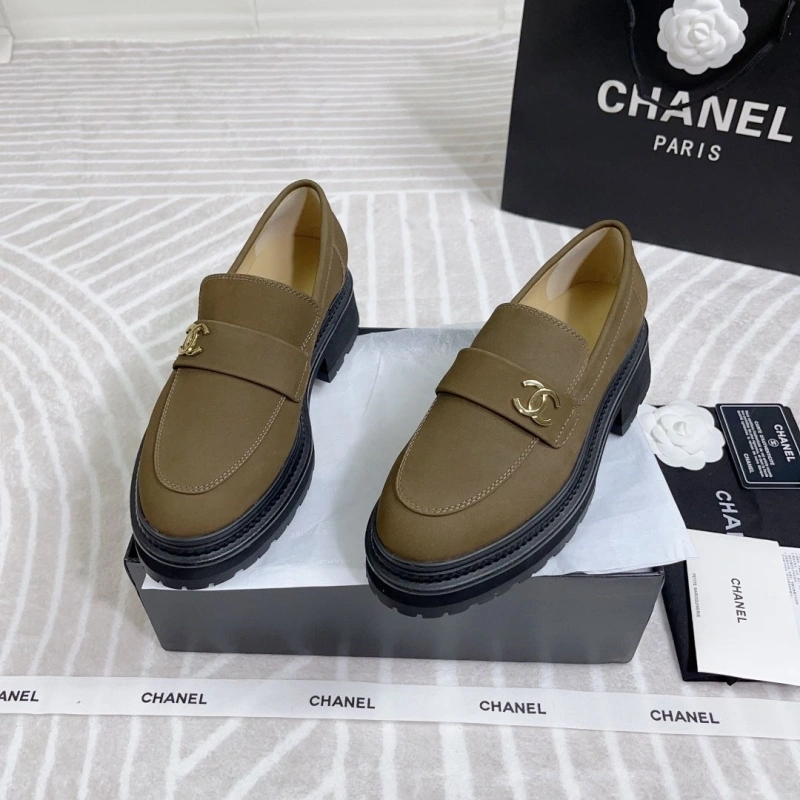 Compact Chxnxl Leather Shoes 131381