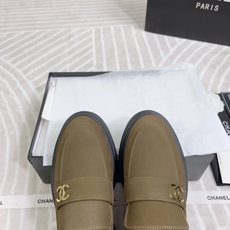 Compact Chxnxl Leather Shoes 131381