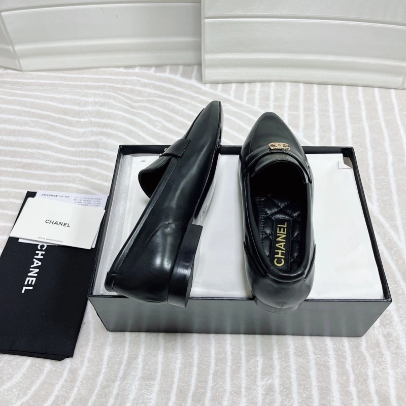 Trendsetting Chxnxl Leather Shoes 131380