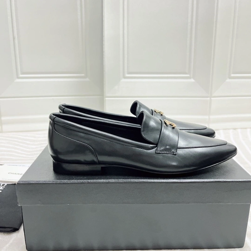 Trendsetting Chxnxl Leather Shoes 131380