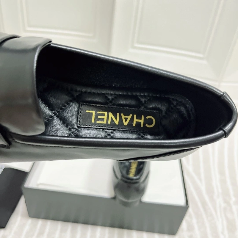 Trendsetting Chxnxl Leather Shoes 131380