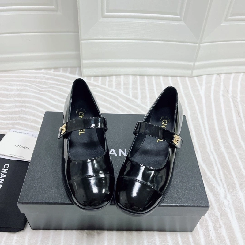 EyeCatching Chxnxl Flat Shoes 131601