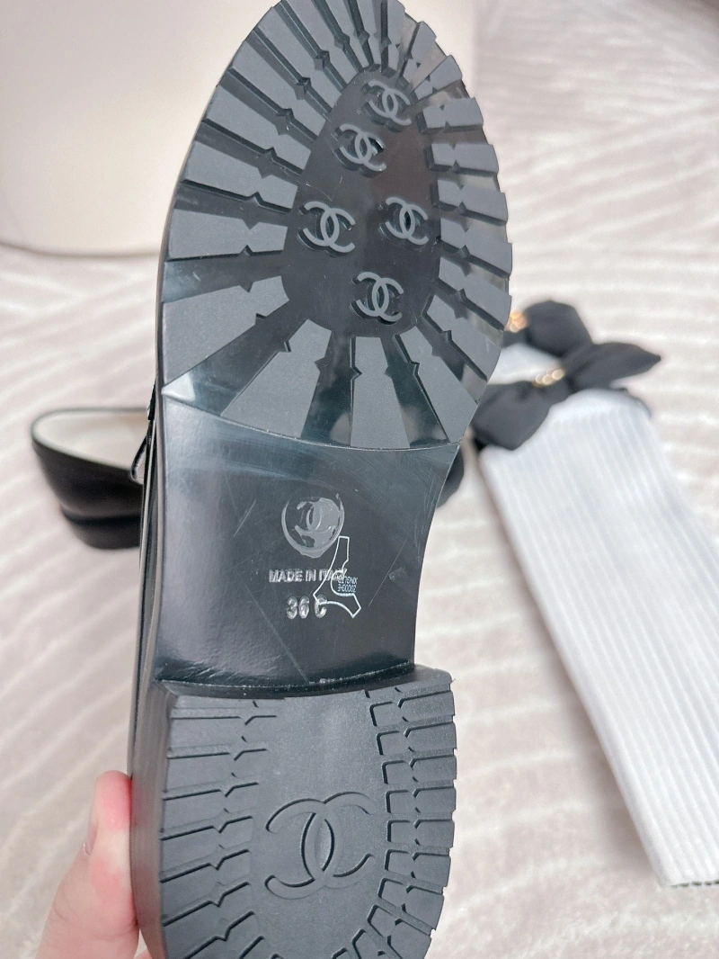 Sleek Chxnxl Leather Shoes 131360