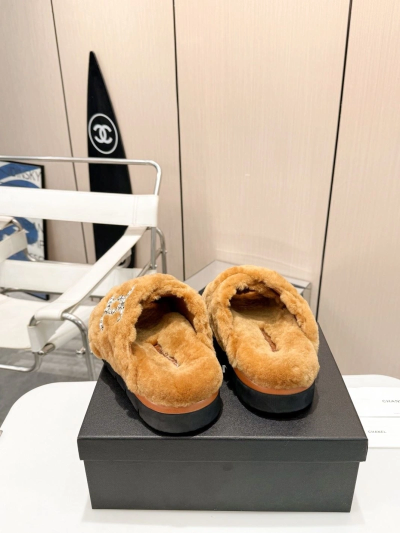 Reliable Chxnxl Slippers 132182