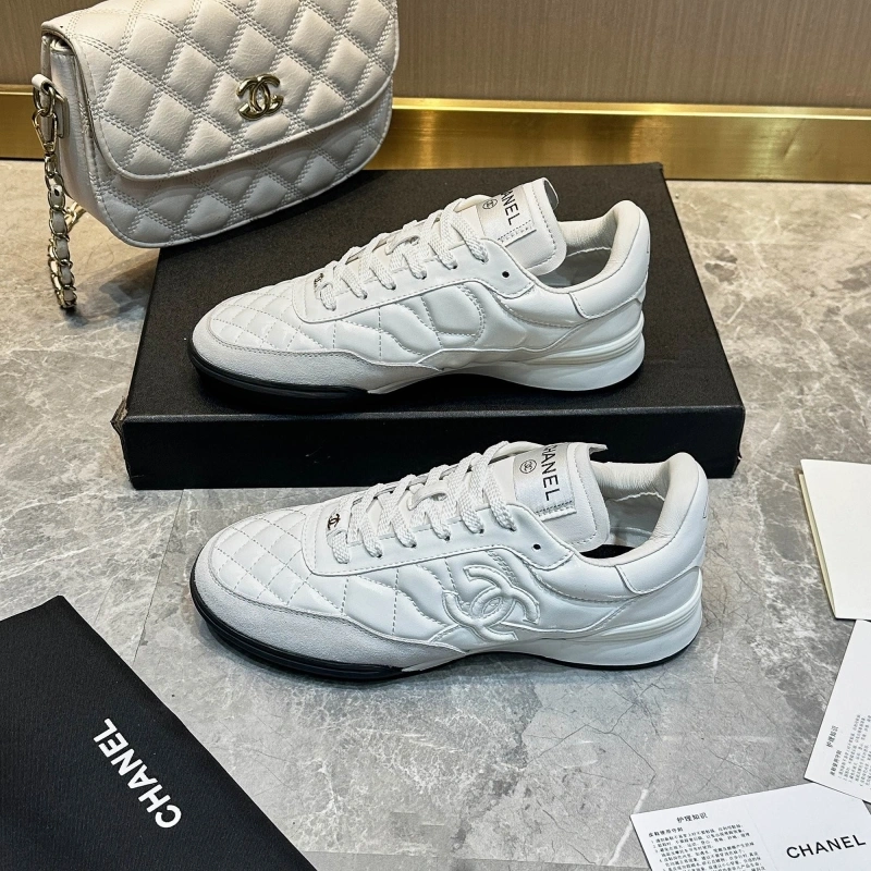 Sophisticated Chxnxl Sneakers 131930