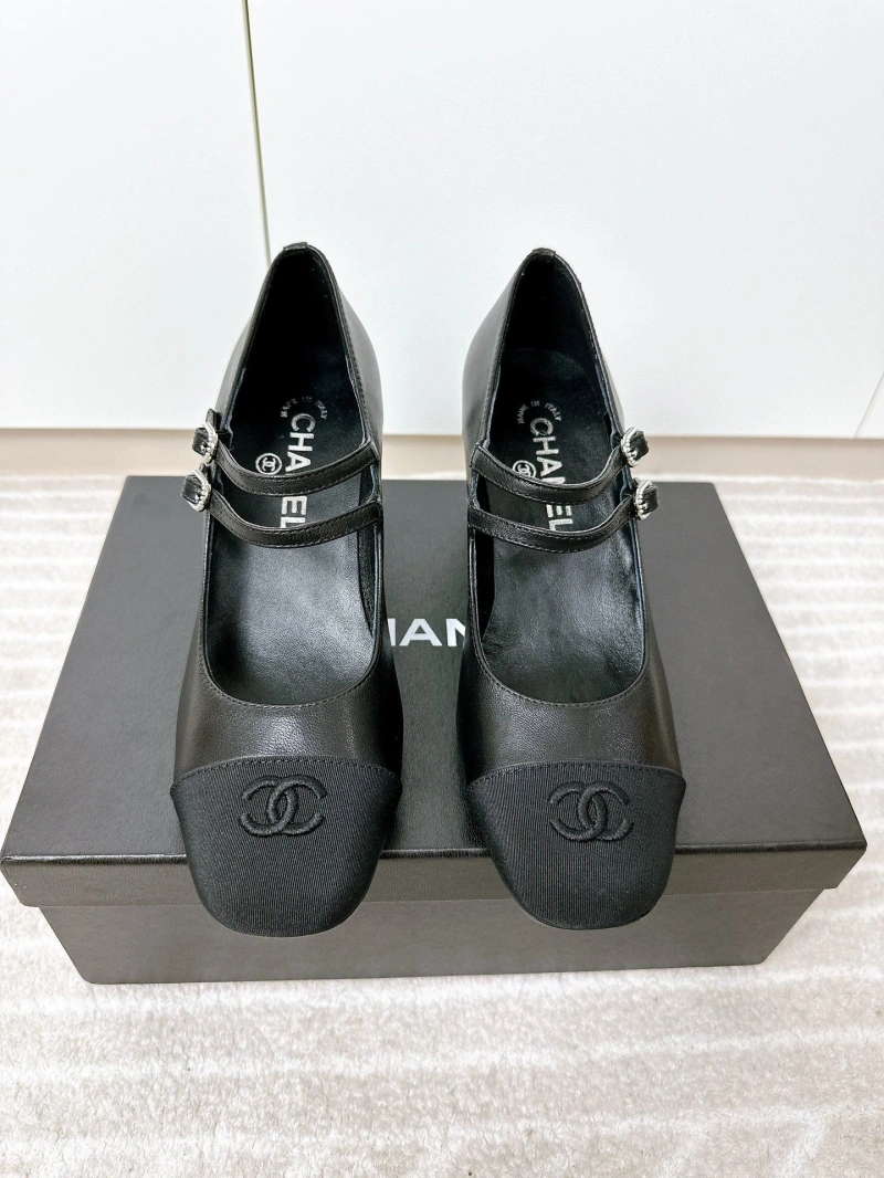 Versatile Chxnxl High Heels 131489