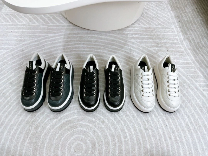 Minimalist Chxnxl Sneakers 131916