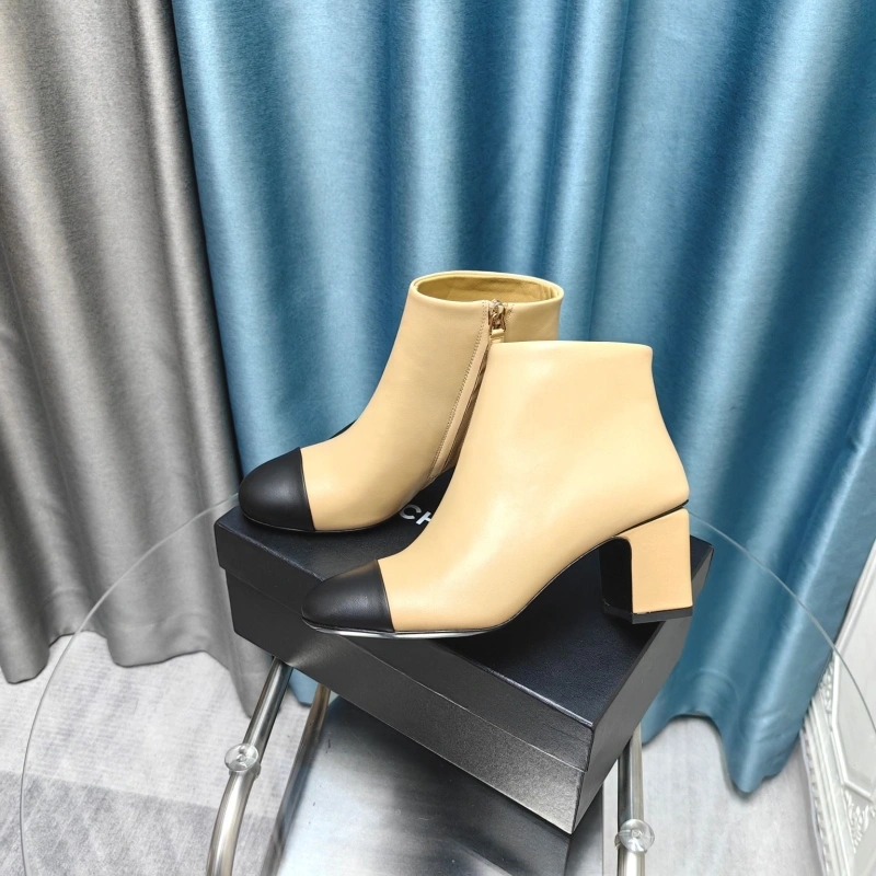 Cozy Chxnxl Boots 129796