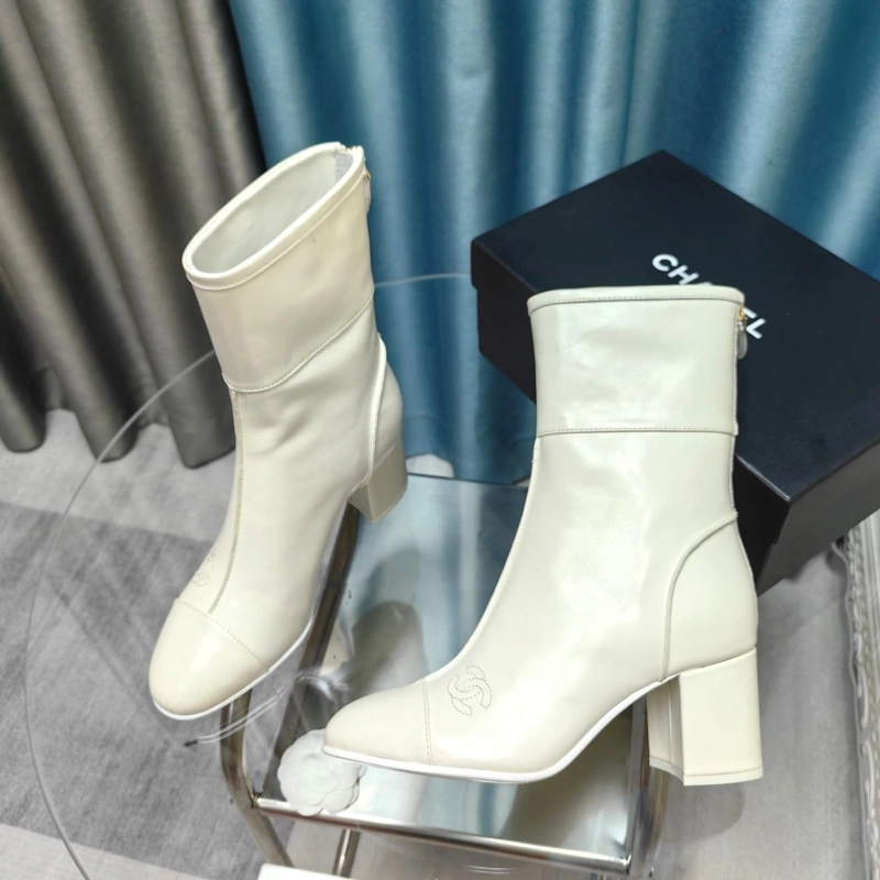 Minimalist Chxnxl Boots 129791