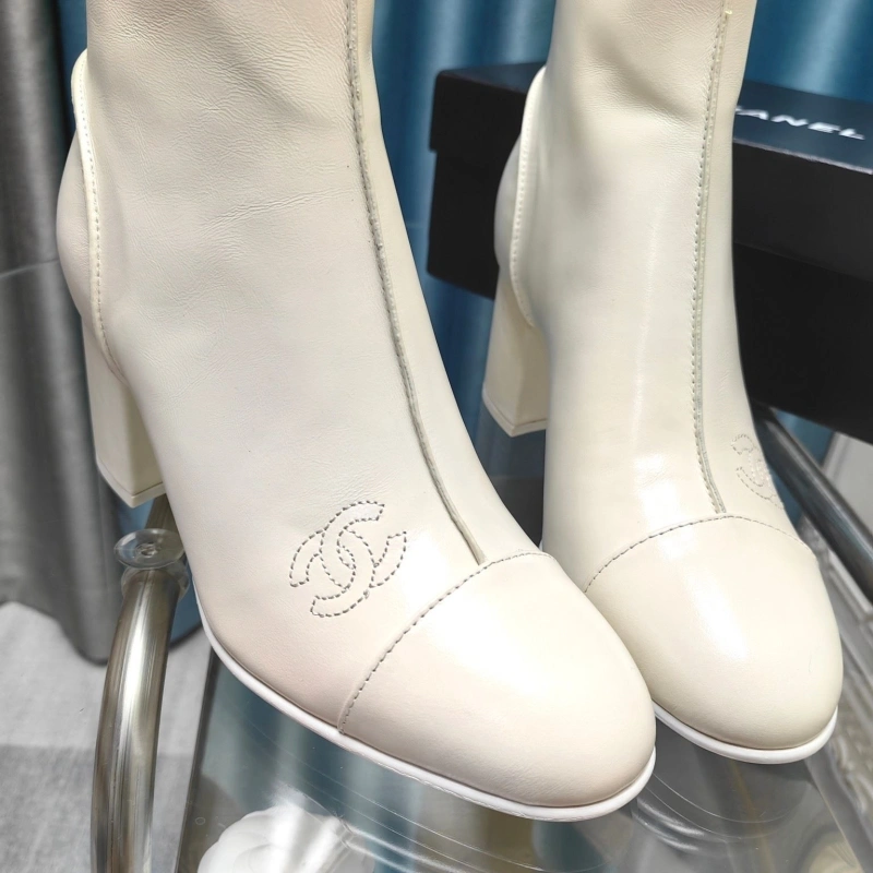 Minimalist Chxnxl Boots 129791