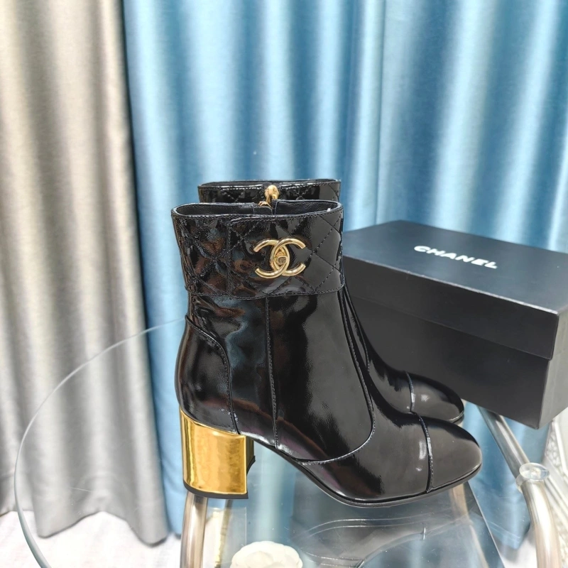 Practical Chxnxl Boots 129792