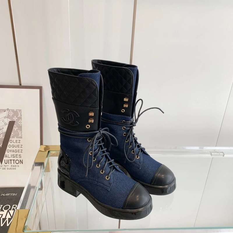 Versatile Chxnxl Boots 129777