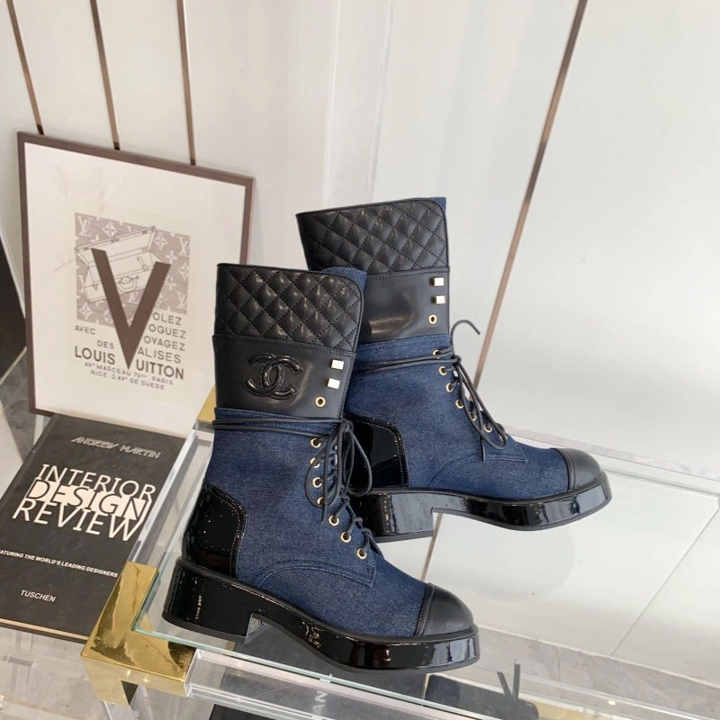Versatile Chxnxl Boots 129777