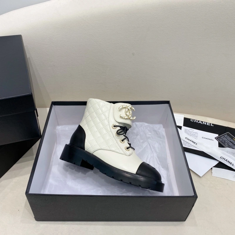 Bold Chxnxl Boots 129765
