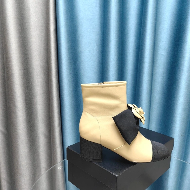Practical Chxnxl Boots 129761
