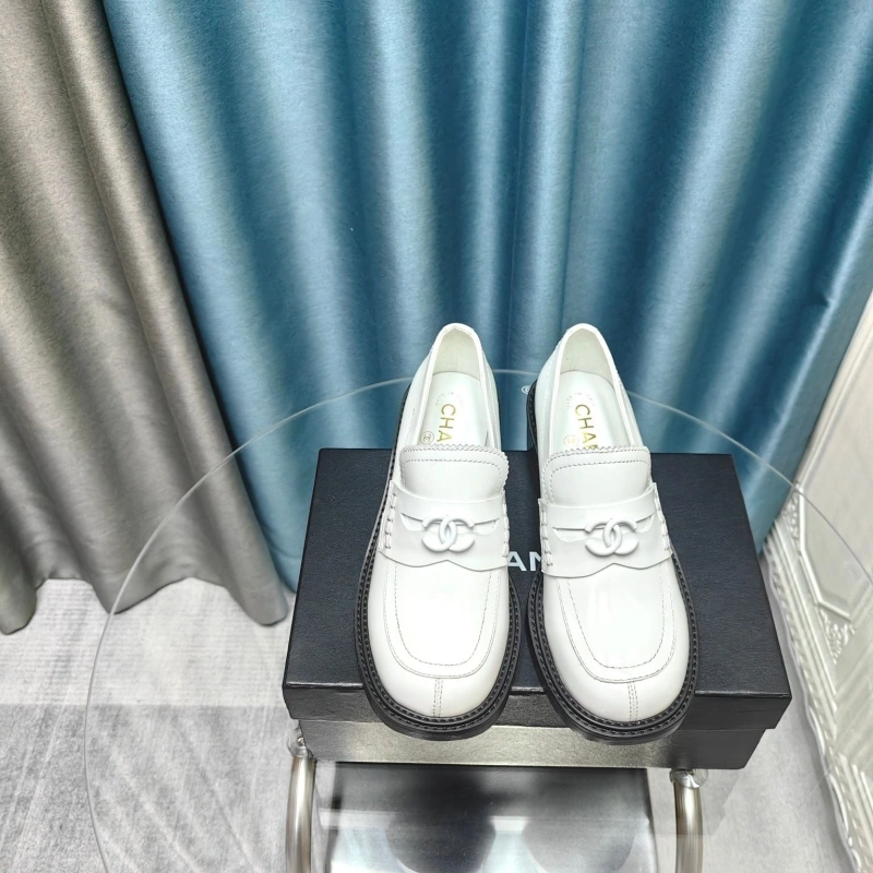 WellDesigned Chxnxl Leather Shoes 128783