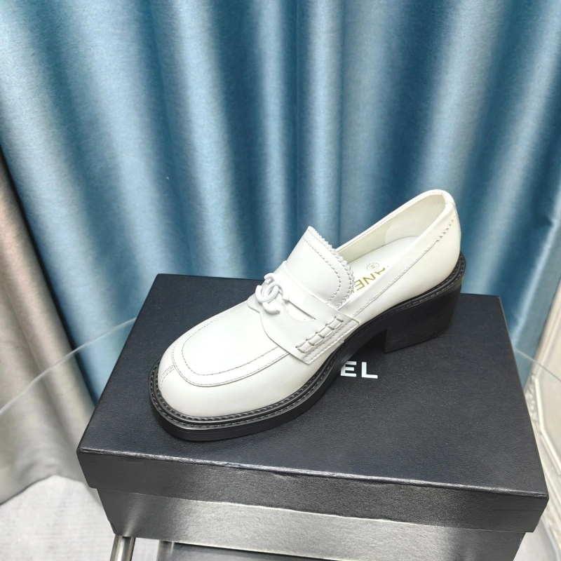 WellDesigned Chxnxl Leather Shoes 128783