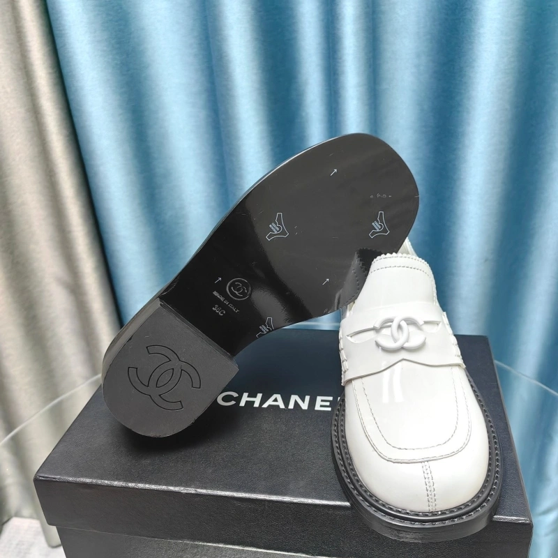 WellDesigned Chxnxl Leather Shoes 128783