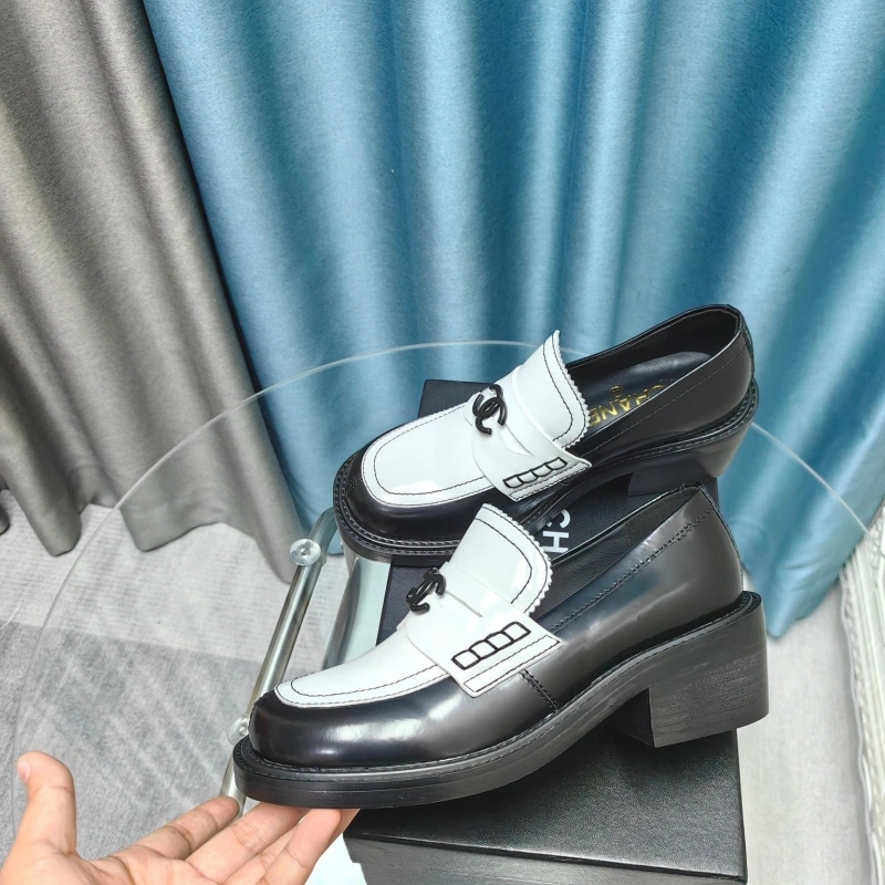 Bright Chxnxl Leather Shoes 128795