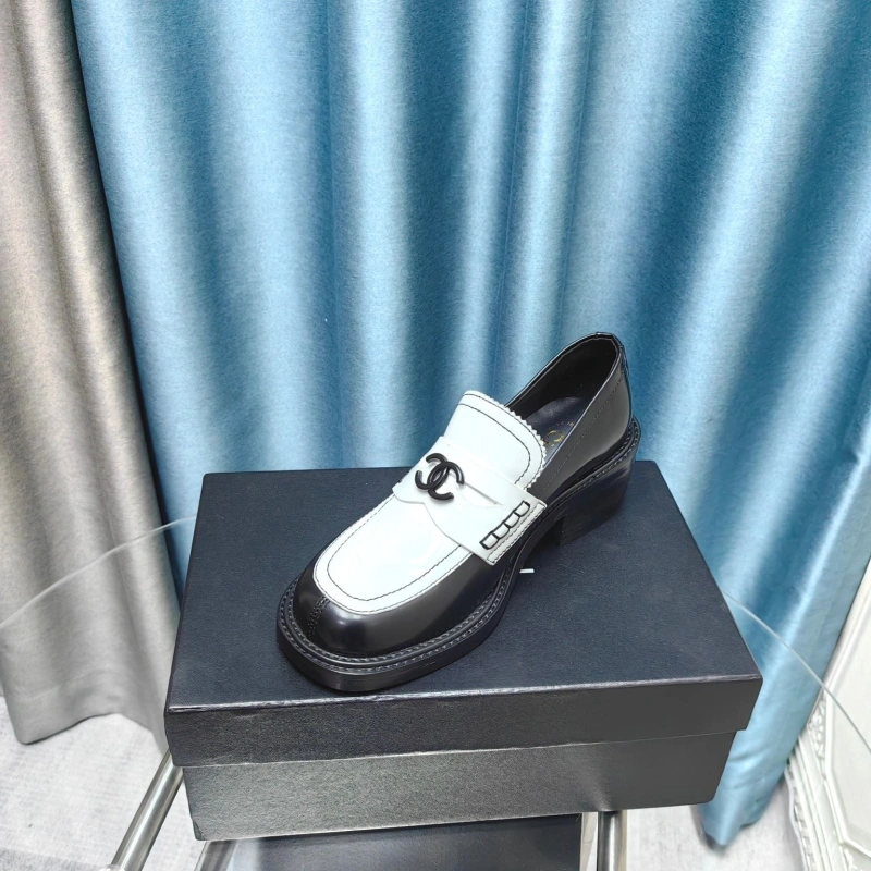 Bright Chxnxl Leather Shoes 128795