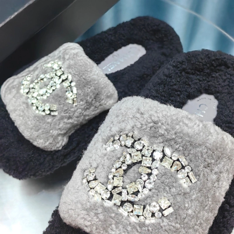 Comfortable Chxnxl Slippers 128254