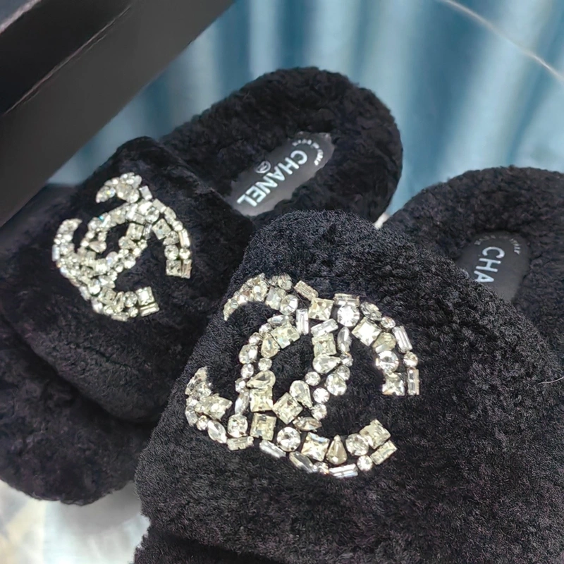 Chxnxl Slippers UrbanStyle 128257