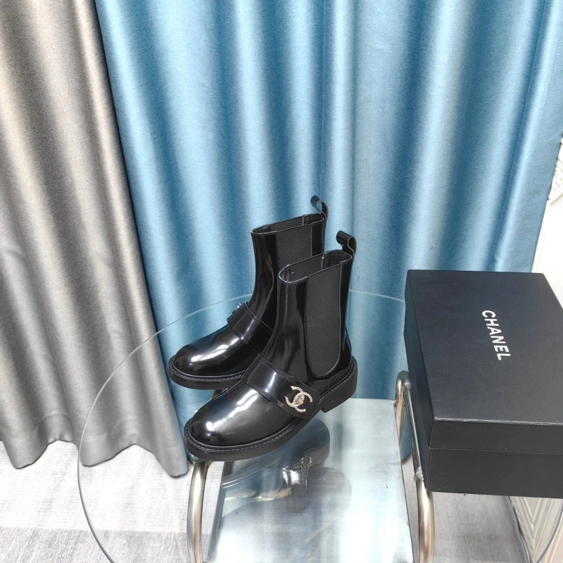 Vibrant Chxnxl Boots 129757