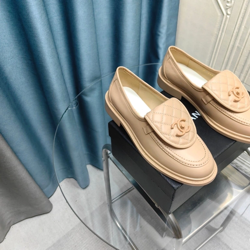 Flexible Chxnxl Leather Shoes 128784