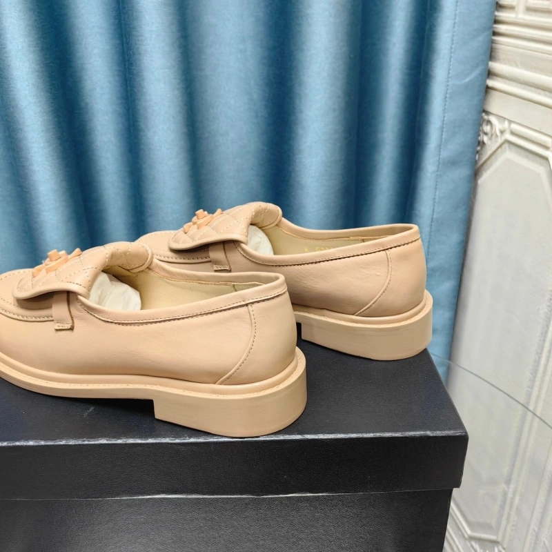 Flexible Chxnxl Leather Shoes 128784
