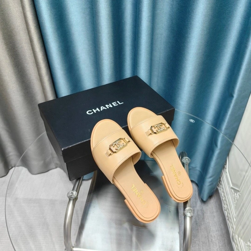 Elegant Chxnxl Slippers 128239
