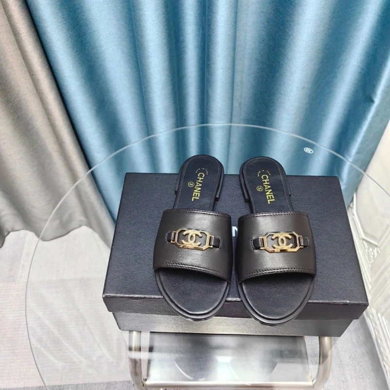 Breathable Chxnxl Slippers 128238