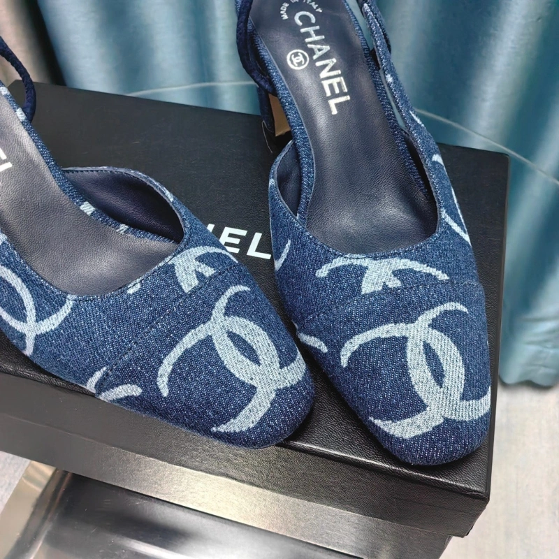 Vibrant Chxnxl Sandals 128678