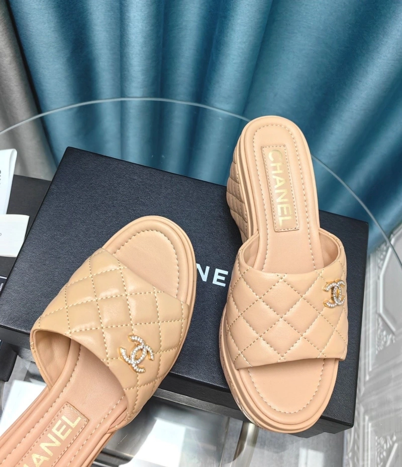 GoodFit Chxnxl Slippers 128236