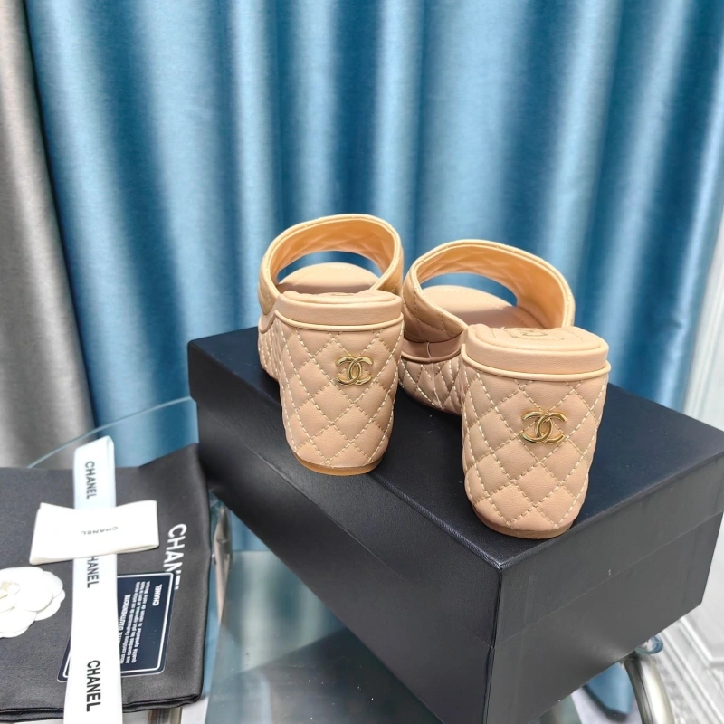 GoodFit Chxnxl Slippers 128236