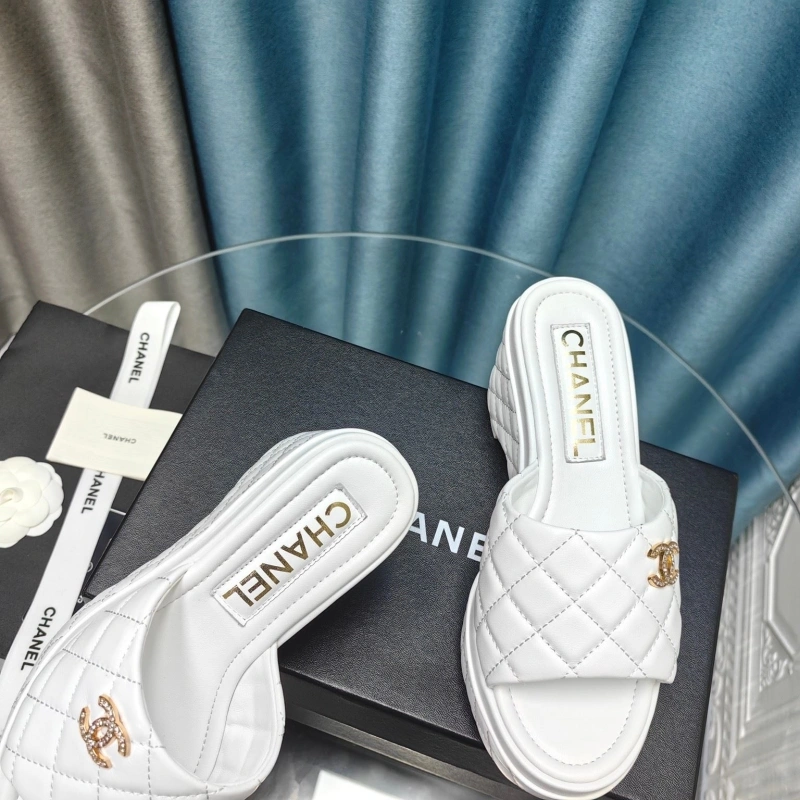 Elegant Chxnxl Slippers 128235