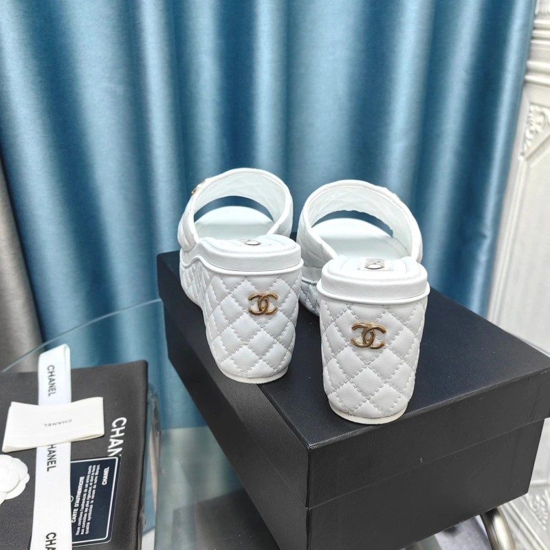 Elegant Chxnxl Slippers 128235
