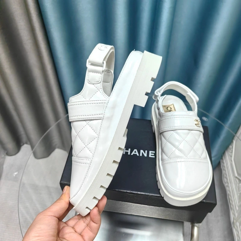 Stylish Chxnxl Sandals 128677