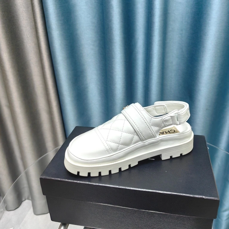 Stylish Chxnxl Sandals 128677