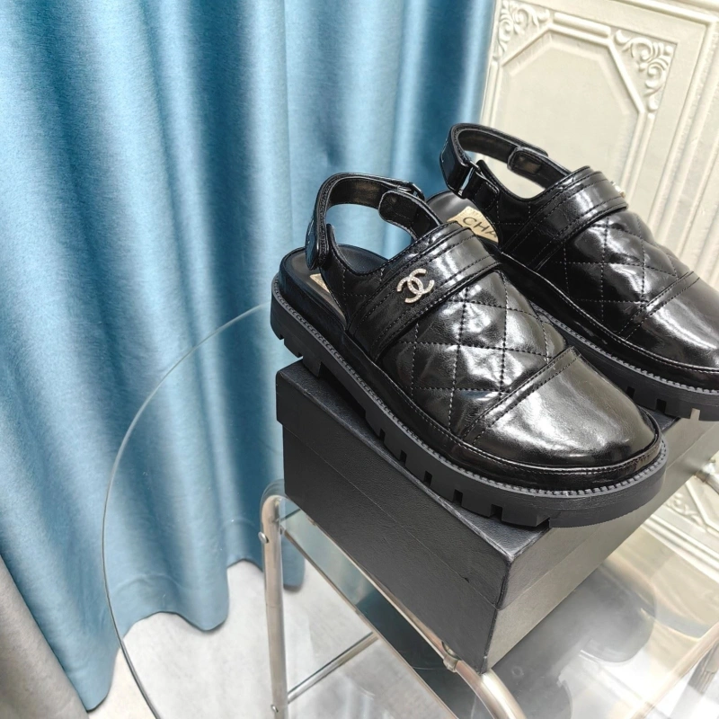 Efficient Chxnxl Sandals 128666