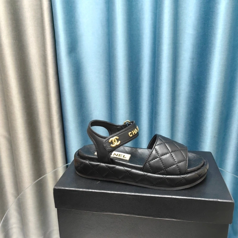 Classic Chxnxl Sandals 128665