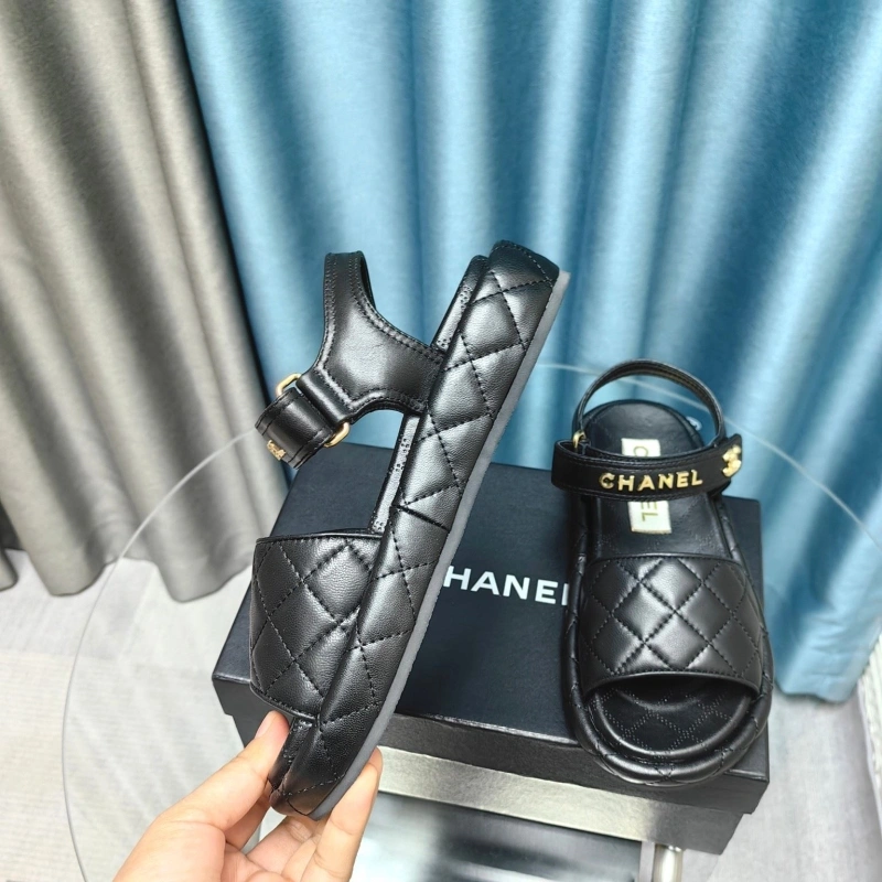 Classic Chxnxl Sandals 128665